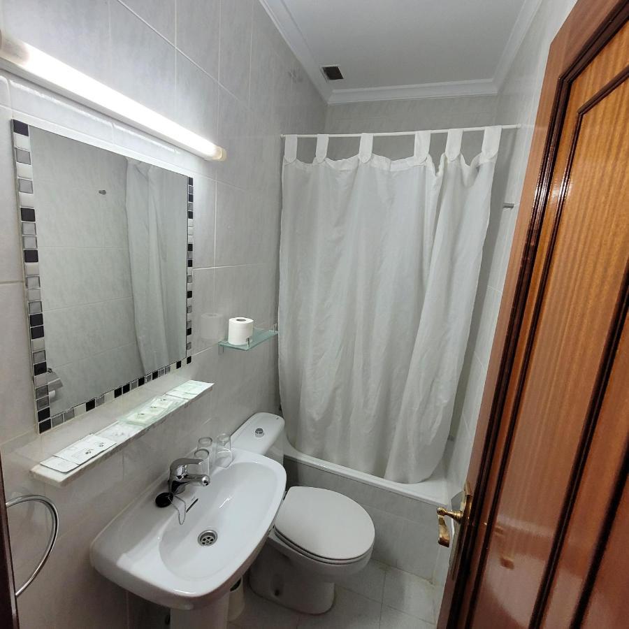 Hostal Pan America Madryt Zewnętrze zdjęcie